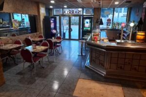 Bar & Pool Sarri&aacute;