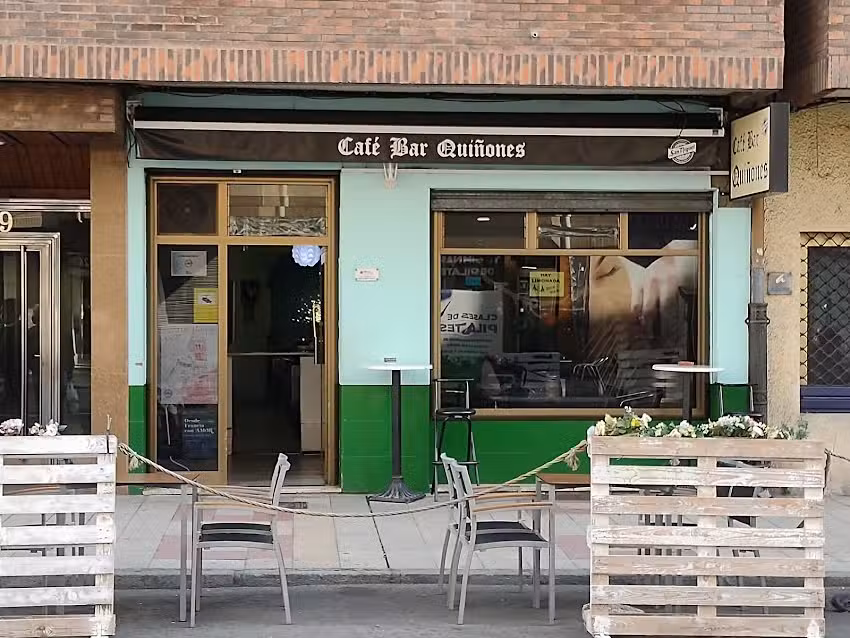 Bar Qui&ntilde;ones