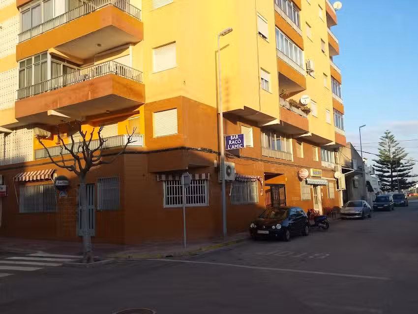 Bar Rac&oacute; L&rsquo;Amic