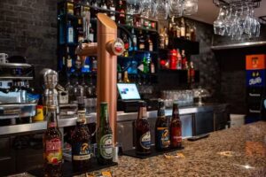 Bar Raices y Tapas de Leo&acute;s