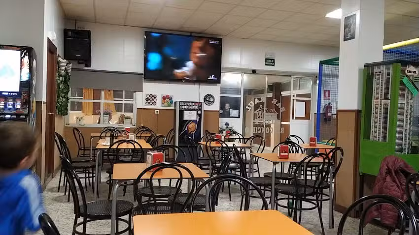 BAR RA&Uacute;L