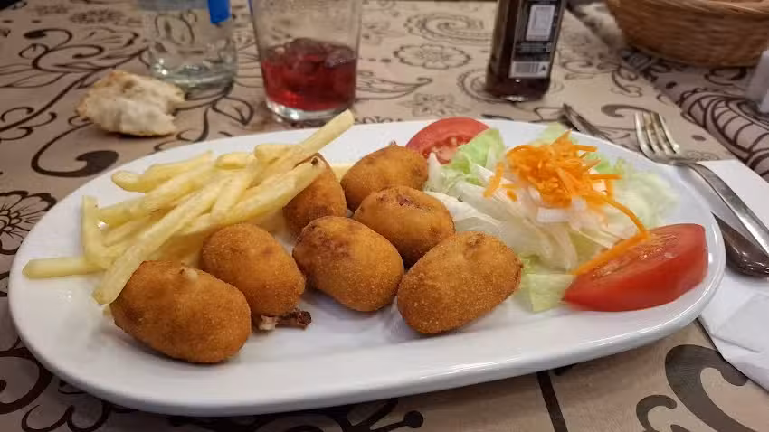 Bar Ra&uacute;l &Aacute;vila Rte.