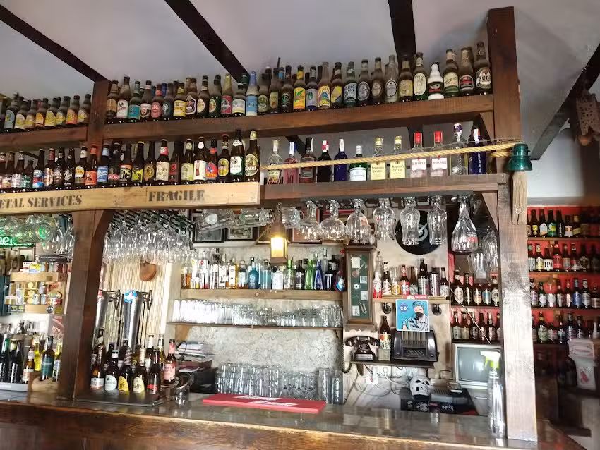 Bar Red House &ndash; La Bomba