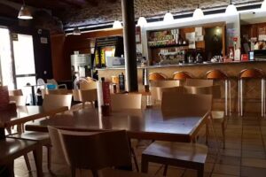 Bar Rest. El Bescanon&iacute;