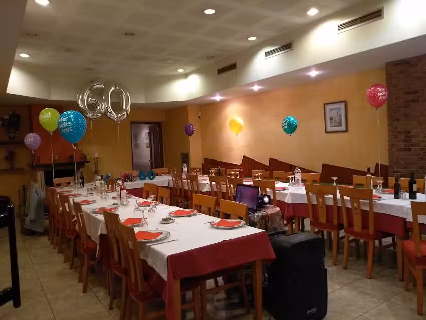 Bar Restaurant Ca la Mar&iacute;a