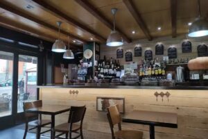 Bar Restaurant &Ccedil;&ograve; d&rsquo;&Ograve;skar