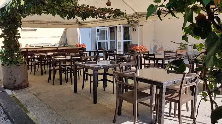 Bar Restaurant El Caf&egrave;