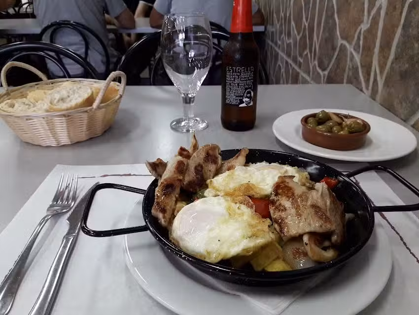 Bar Restaurant F3