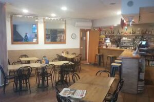 Bar Restaurant i Tapes &ndash; Ca la To&ntilde;y