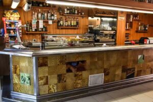 BAR RESTAURANT KIKIRIKI