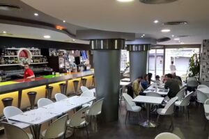 Bar Restaurant. La Vespilla Centric