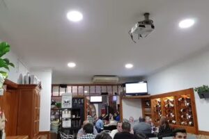 Bar Restaurant Mes que tapes