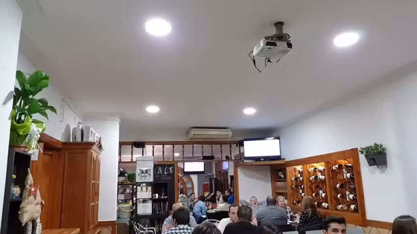 Bar Restaurant Mes que tapes