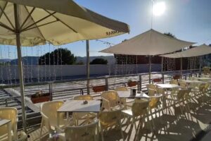 Bar & Restaurant P&uacute;blic