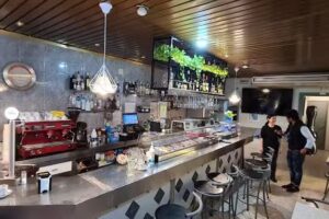 Bar restaurante 504II