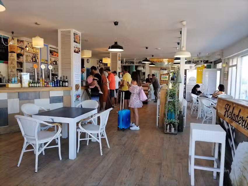 Bar Restaurante Al Otro Lado