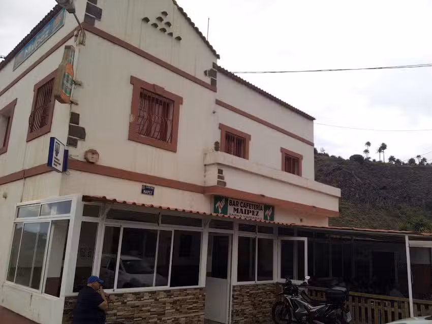 Bar Restaurante Cafeter&iacute;a y Administraci&oacute;n de Loter&iacute;as Maipez