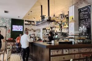 Bar Restaurante Casa Dobe