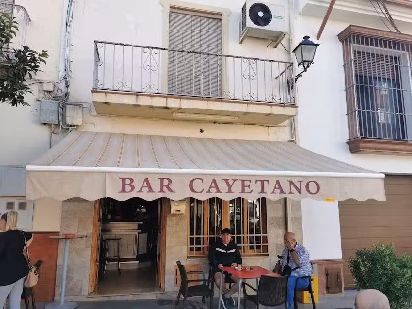 Bar Restaurante CAYETANO