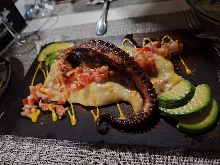 Bar restaurante Chuler&iacute;a