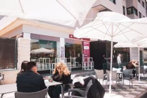 Bar restaurante Cubo By karma &ndash; Cuenca