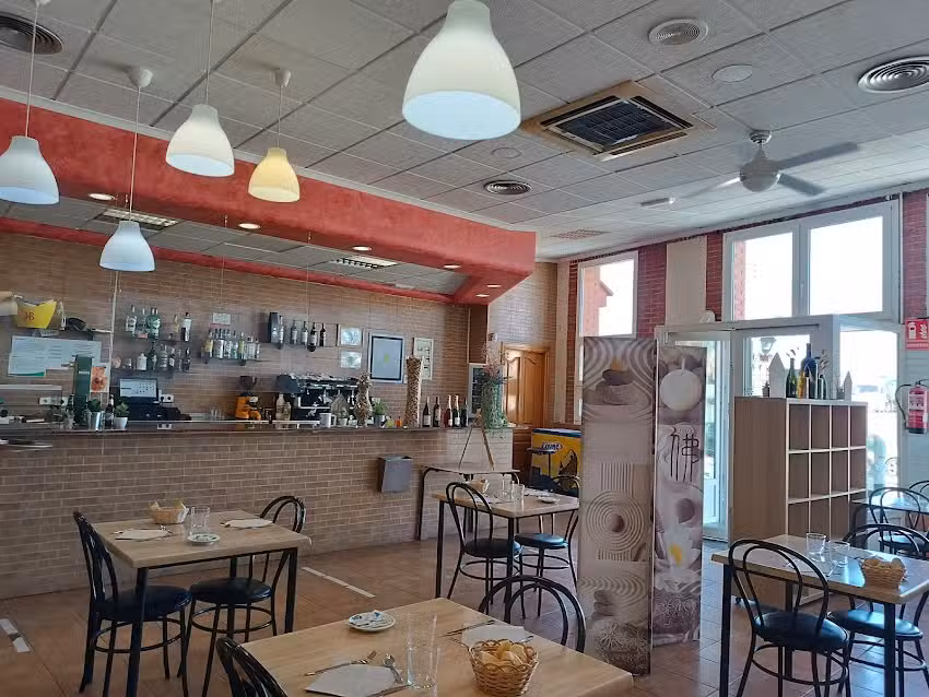 Bar Restaurante DANA