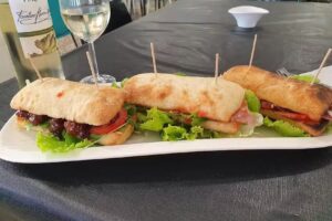 Bar &ndash; Restaurante &laquo;El Centre &raquo; Isi & Vero