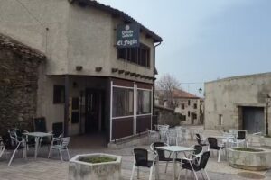 Bar Restaurante El Fog&oacute;n de la Sierra.