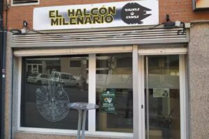 Bar restaurante El Halcón Milenario Drinks & Games