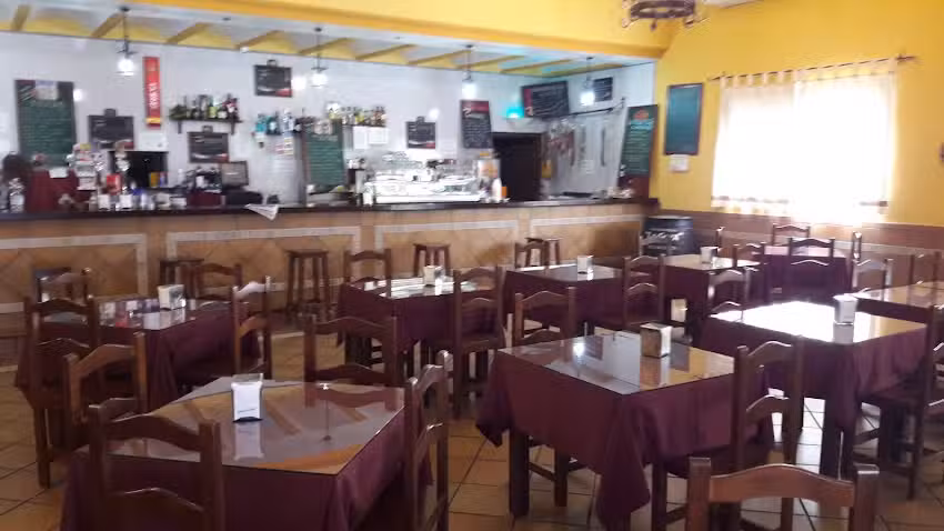 Bar Restaurante El Pilero Casa Luis