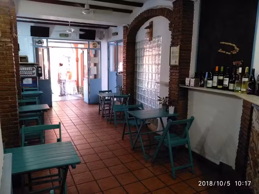 Bar restaurante El S&oacute;tano &ndash; Food & Lounge