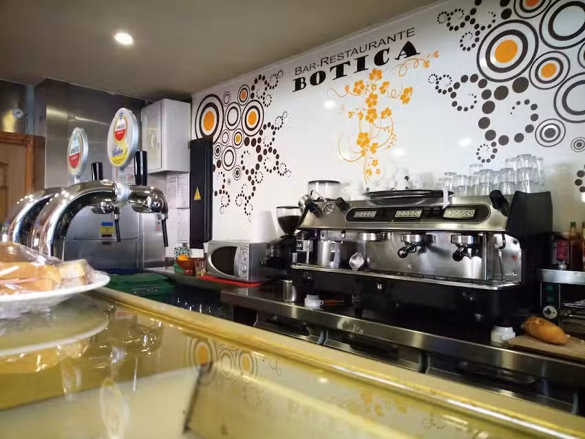 Bar Restaurante La Botica