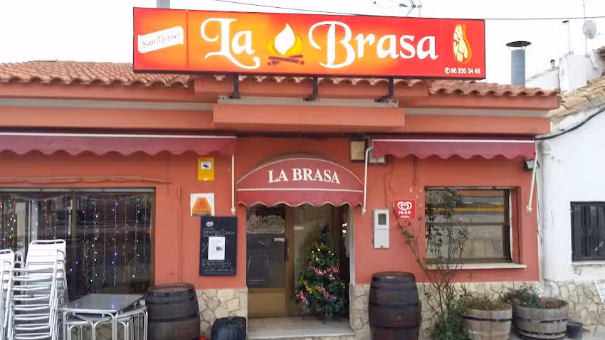 Bar Restaurante La Brasa.