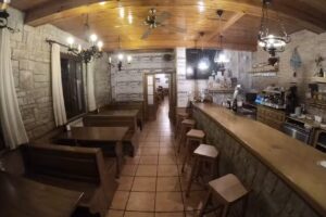 Bar restaurante La Caba&ntilde;a Grill & Chill