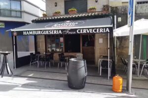 Bar Restaurante La Cueva