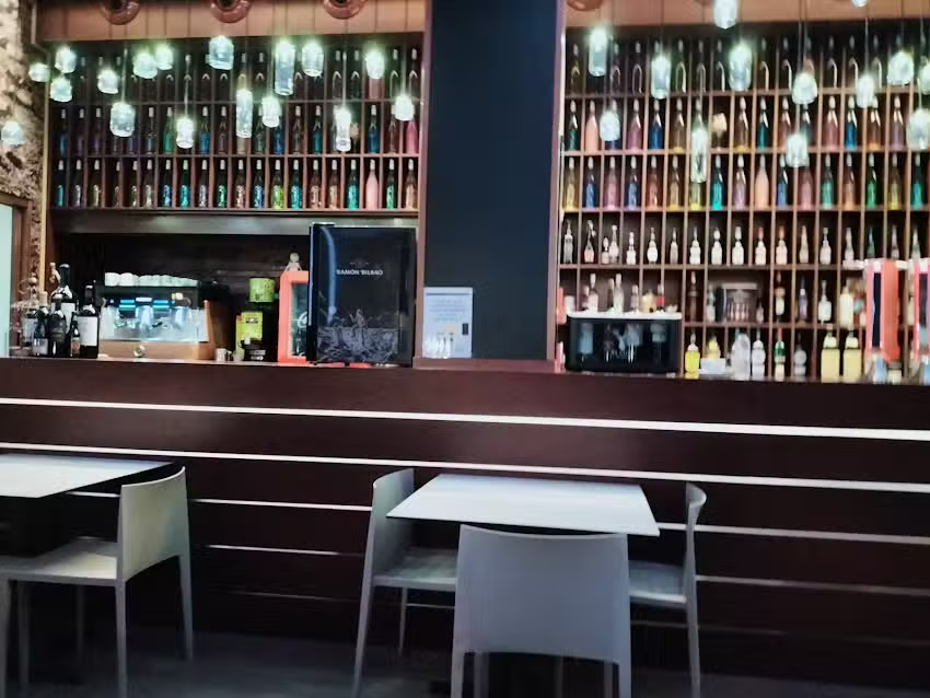 Bar restaurante La Esquinica