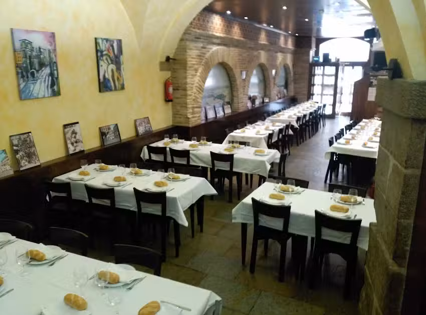 Bar restaurante La Pe&ntilde;a