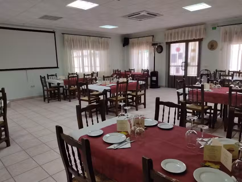 Bar-Restaurante La Piscina Ossa de Montiel