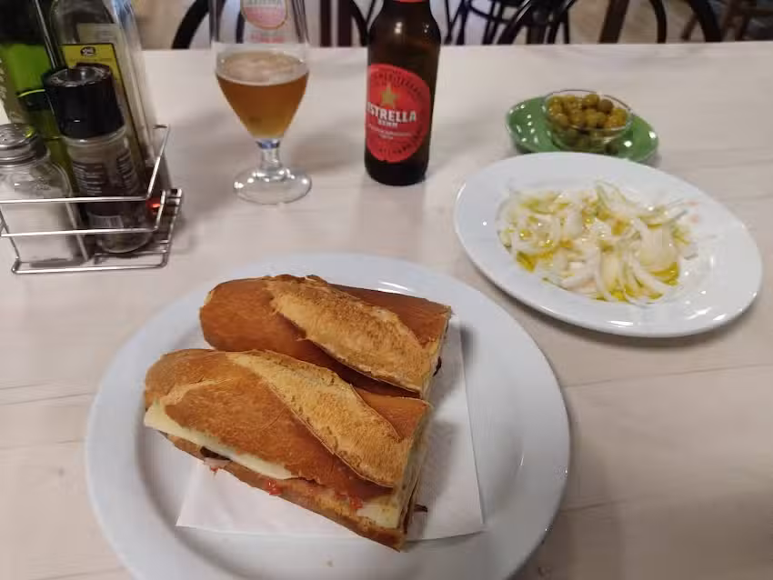 BAR RESTAURANTE LA PLANA