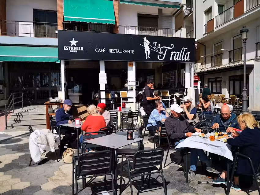 Bar Restaurante La Tralla