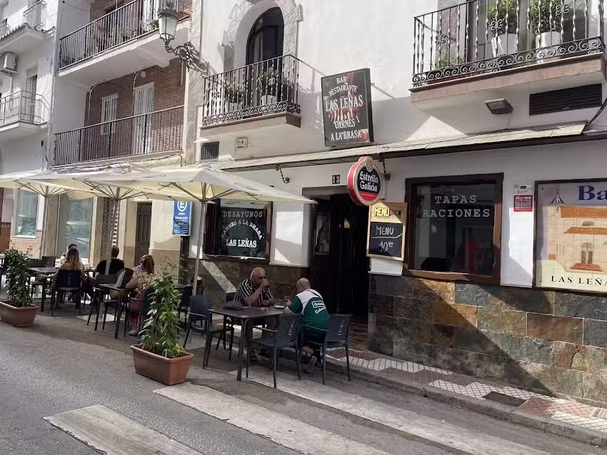 Bar Restaurante Las Le&ntilde;as Carnes A La Brasa