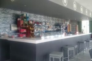 bar restaurante las piscinas