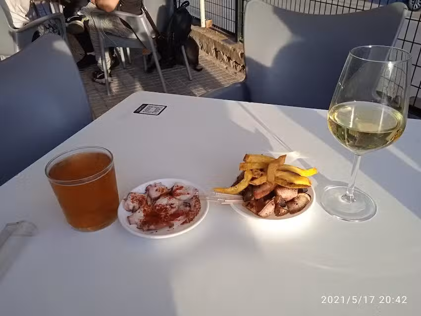 Bar restaurante Las Tres Fuentes