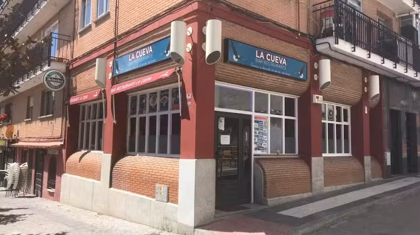 Bar Restaurante Latino LA CUEVA