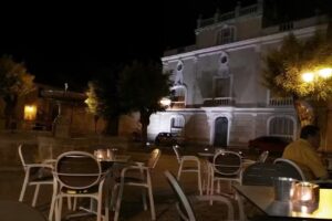 Bar restaurante Le Bistr&oacute; &Uacute;beda