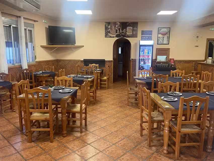 Bar Restaurante Los Claveles