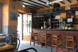 Bar Restaurante Los Monta&ntilde;eros