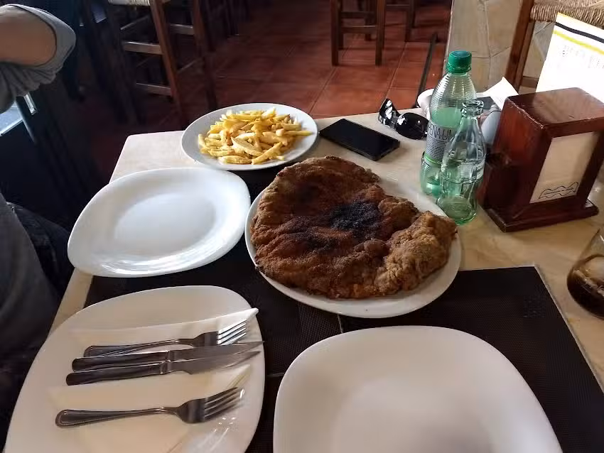 Bar Restaurante Los Toscares