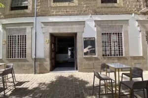 Bar restaurante LUPONE