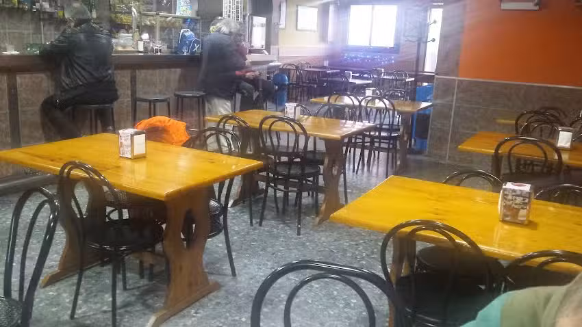 Bar restaurante Montcau